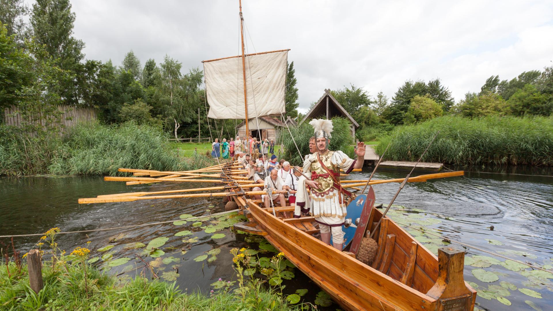 De Victoria te water in Museumpark Archeon!
