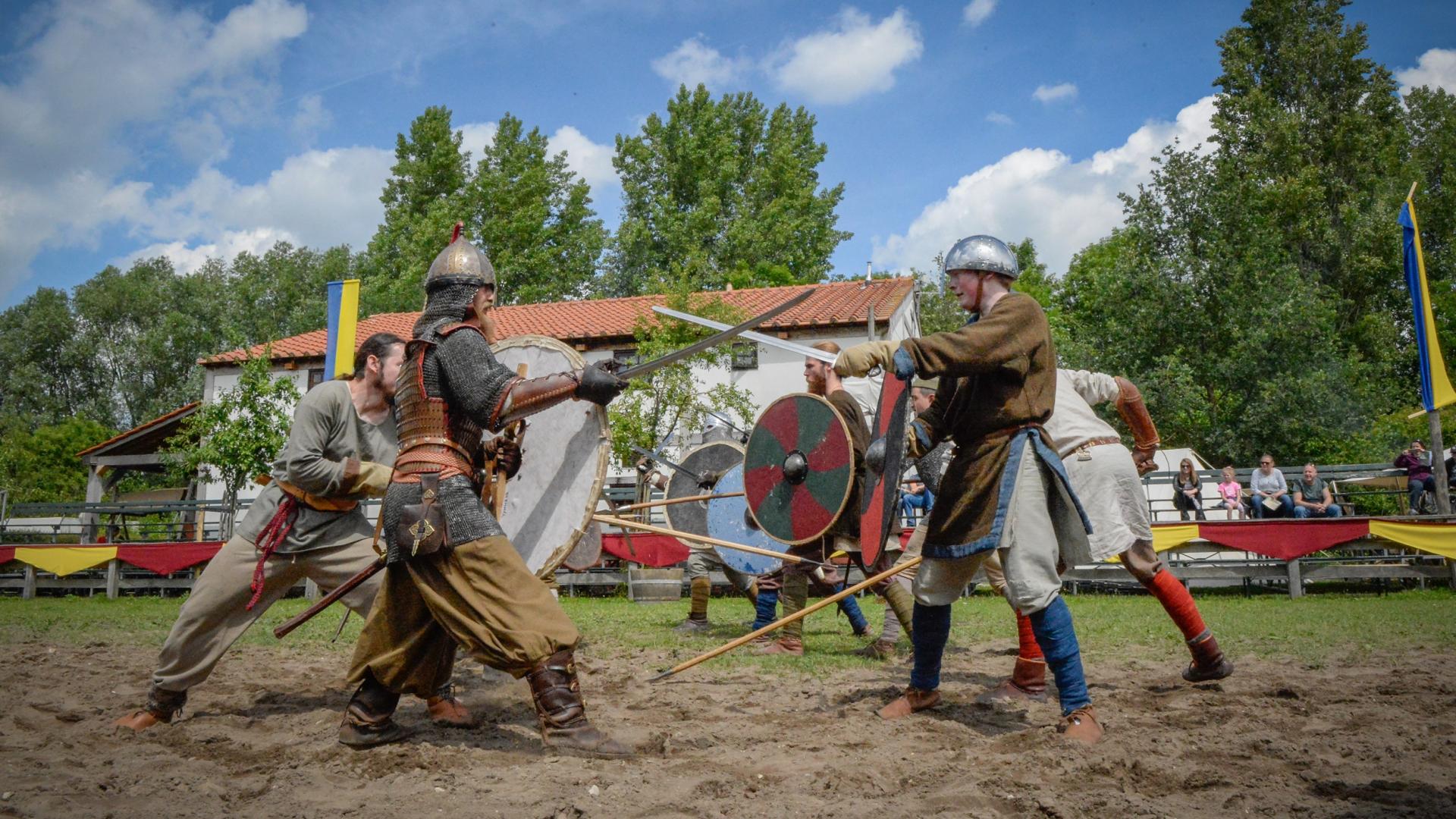De Vikingen veroveren Museumpark Archeon