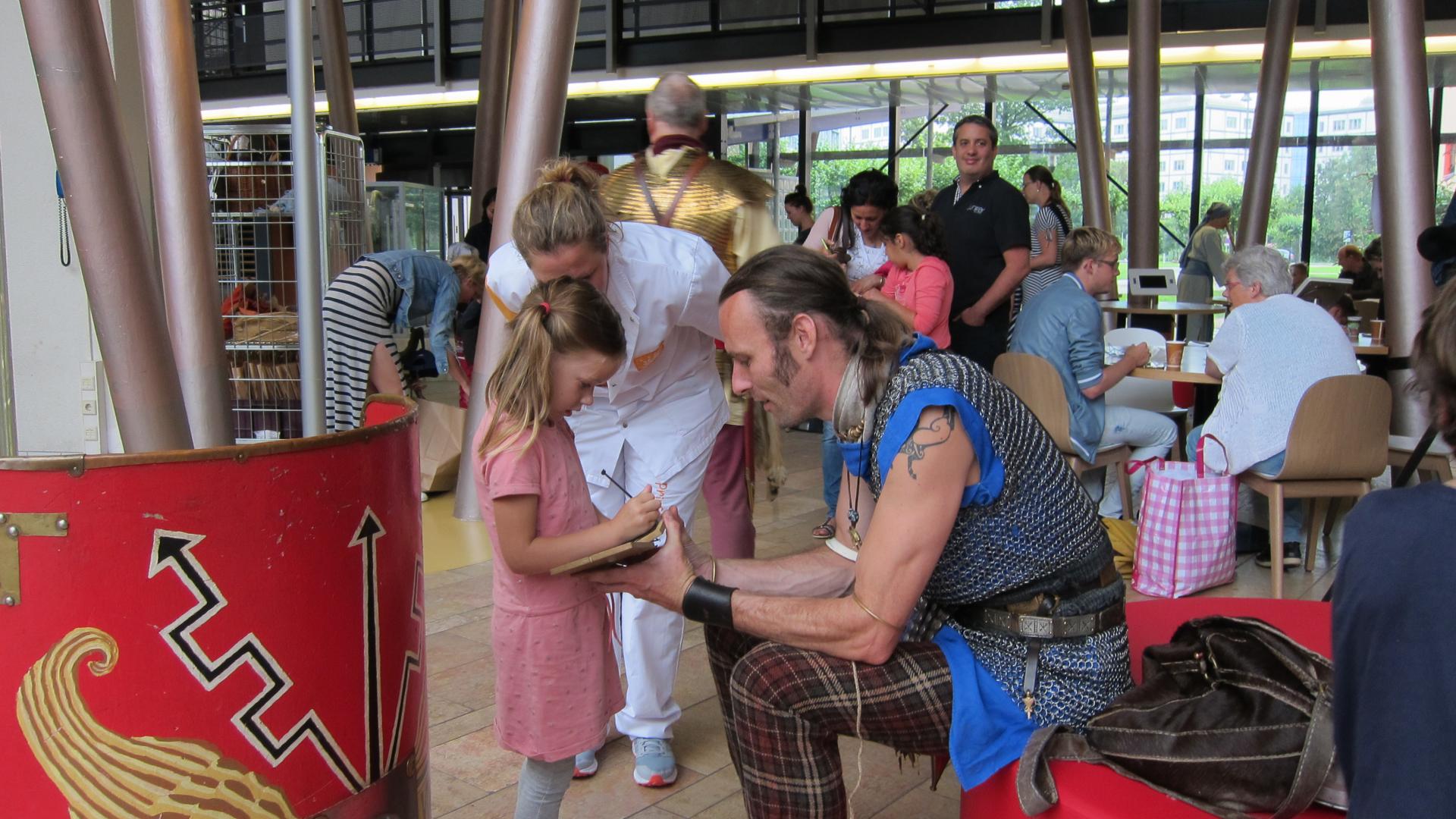 Romeinen op bezoek bij het Wilhelmina Kinderziekenhuis