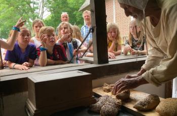 Eerherstel voor boer, bakker en bammetje: Middeleeuwse hompen, vers uit de oven