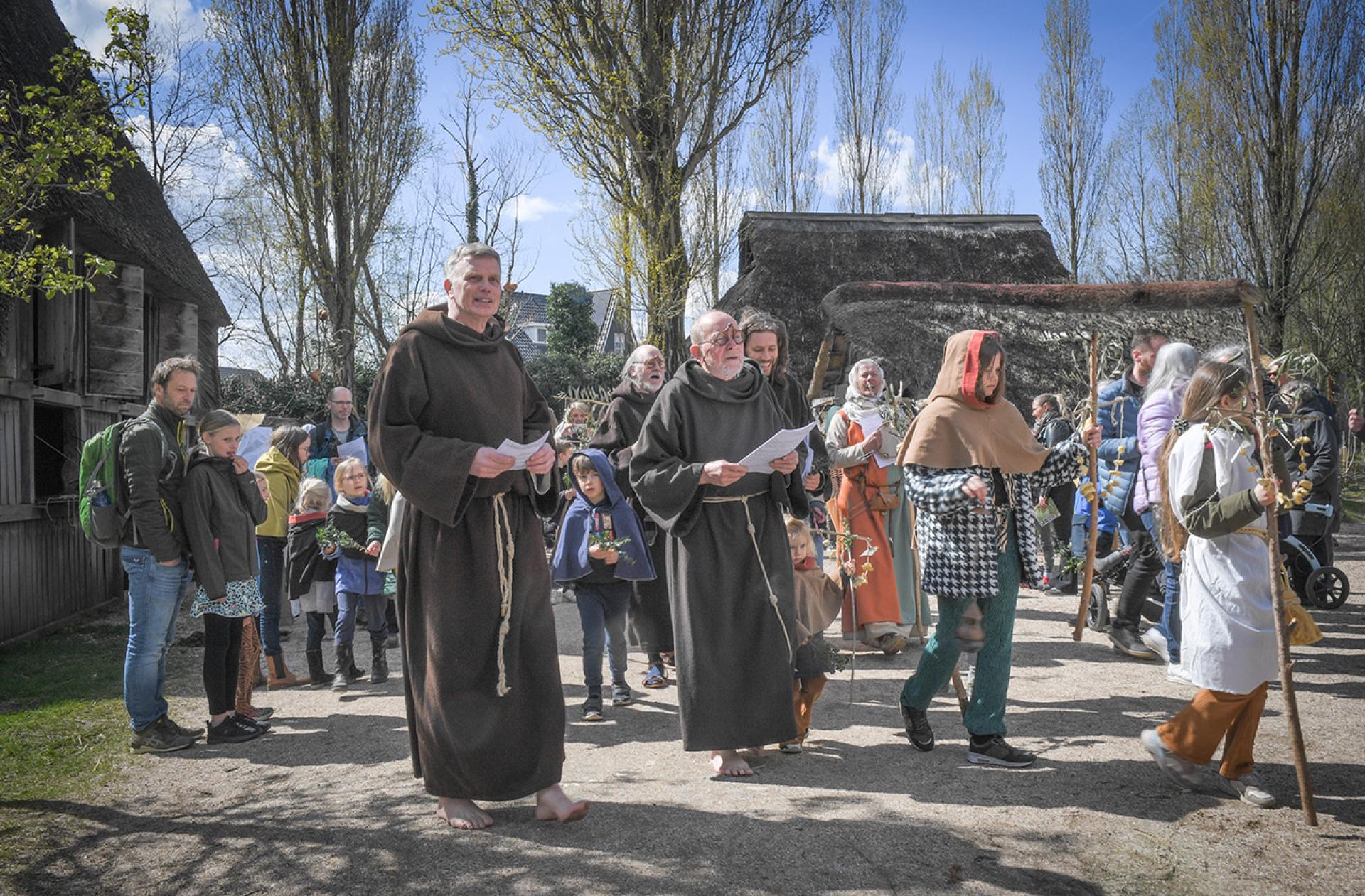 Allerheiligen processie en Allerzielen gezangen