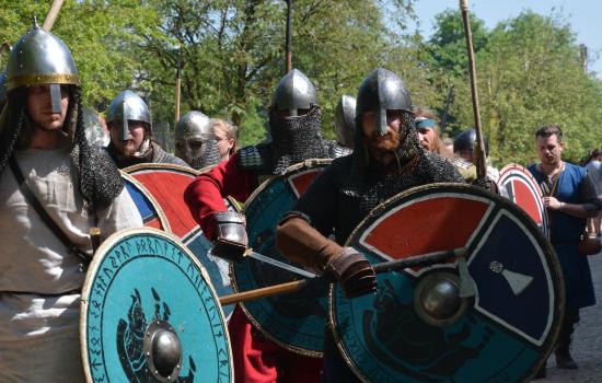 Vikingen veroveren Archeon 17-23 aug