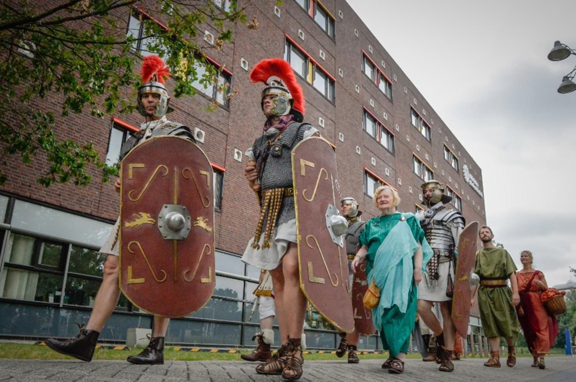 Romeinen bezoeken ziekenhuis 